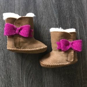 Baby Girls SZ 1 UGG Cassie Bow Boots